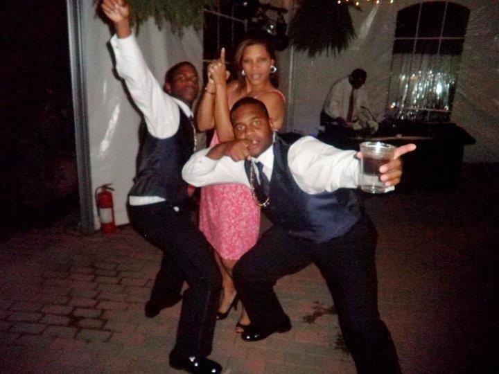 Wjayjr's tweet photo. #HappyMothersDay day to all the momma's out there! Special shout out to my mama, she really carry heat tho.. @wesj1 http://t.co/xT0eg9EG8z