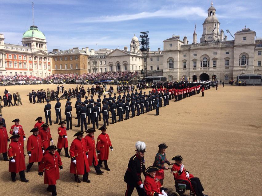 RegalEyes's tweet photo. #VE70 March past on Horse Guards Parade where the Prince of Wales is taking the Salute. http://t.co/Ld0bx5QQkJ