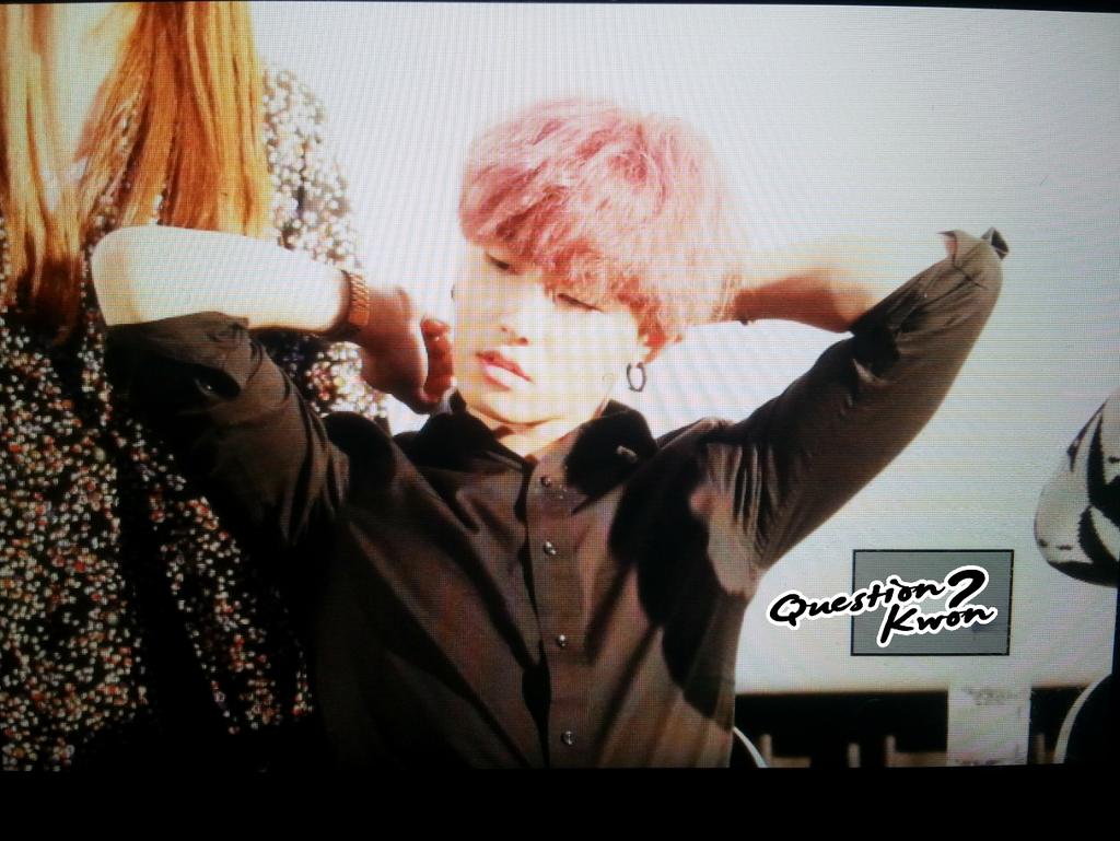 QuestionKwon's tweet image. 150510 명동 팬싸인회ㅜㅠㅠㅠㅠ @ondal44 마지막으로 팬싸인.....끝!