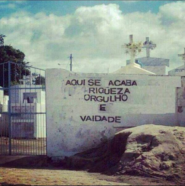 Fica a dica, pra quem se acha superior. as outras pessoas. 😉👌