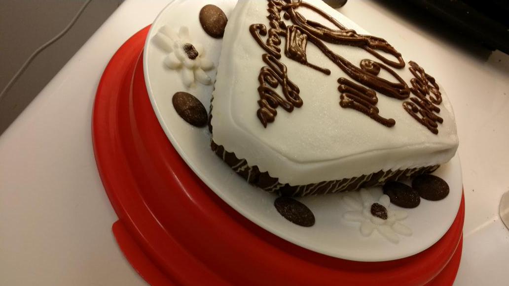 CakeShape tweet picture
