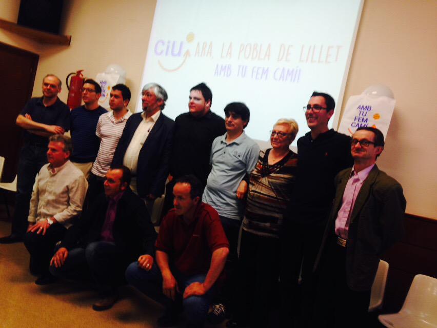 ciulillet's tweet photo. Fotos de l'acte de la presentació de la candidatura! #araLaPobladeLillet #ambtufemcamí #Gracies http://t.co/X9tpGuxGOt