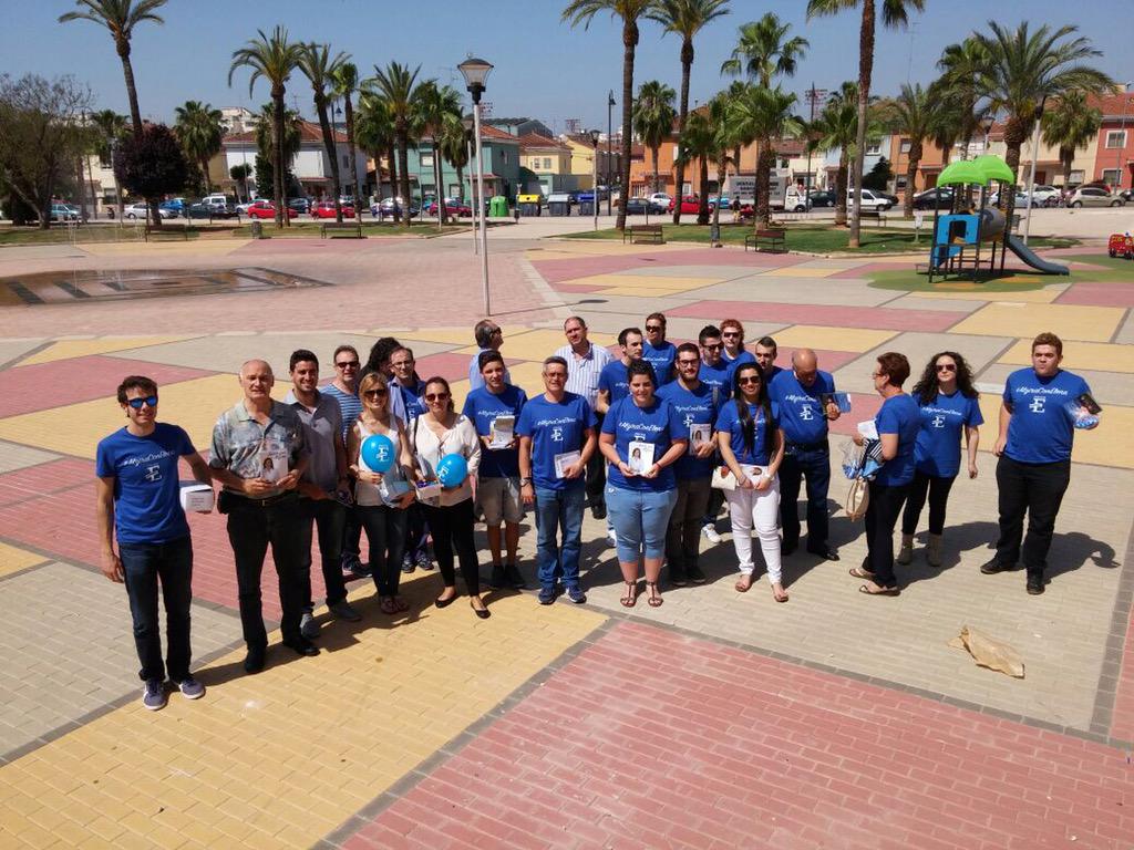 elenabastidasb's tweet photo. Seguimos acercándonos a todos los barrios de Alzira! 

#JuntsFentMesAlzira #VitaminaE http://t.co/l1UiuhpUm3