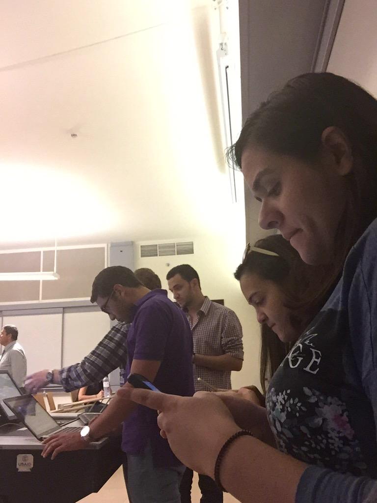 OsmanNada00's tweet photo. @AUC_MFA @AUC_Business @AUC_Vlab  tweeting and getting ready for presenting the marketing plan http://t.co/O8COwetMoU