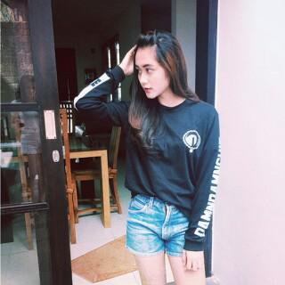 Longsleeve • UNDEAL • Size: M • IDR: 130.000 • UNISEX • Available at shophouse &amp; online order 0877 8847 0662