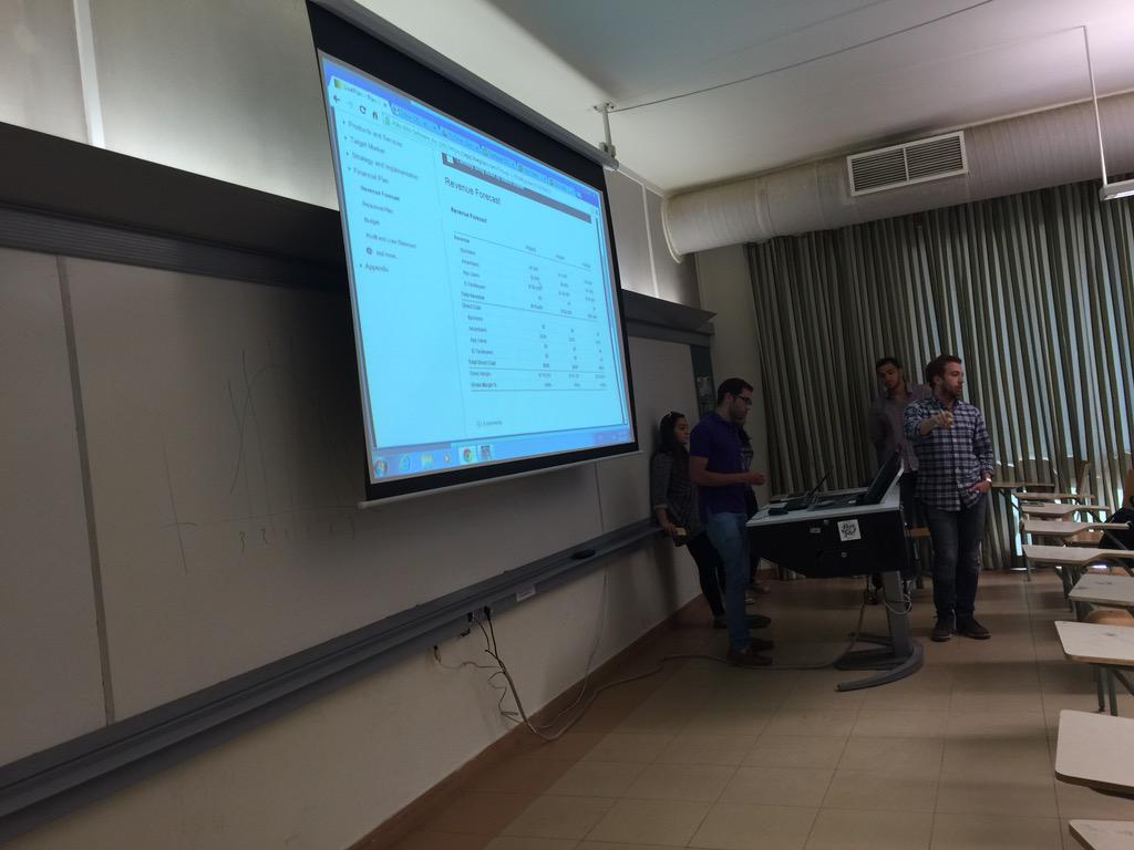 OsmanNada00's tweet photo. @AUC_MFA @AUC_Business @AUC_Vlab  #ENTR4102 shalash presenting our financial forecast http://t.co/hW6vO2j12W