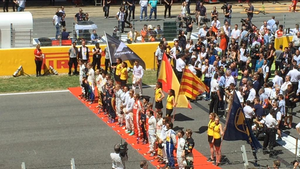 AnnaTeslikova's tweet image. Ola! Watching the race from prime position ! #SpainGP #DriversPhoto #F1 @MustangTwins