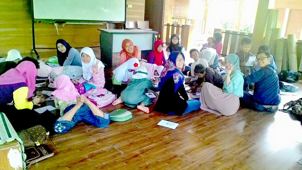 BEMJ_Smart's tweet photo. Diploma IPB mengjar tadi pagi nih 
indah nya berbagi pengetahuan
@bemdiplomaipb @dpmdiplomaipb @bemkmipb_edu http://t.co/sgaGuEQNDS