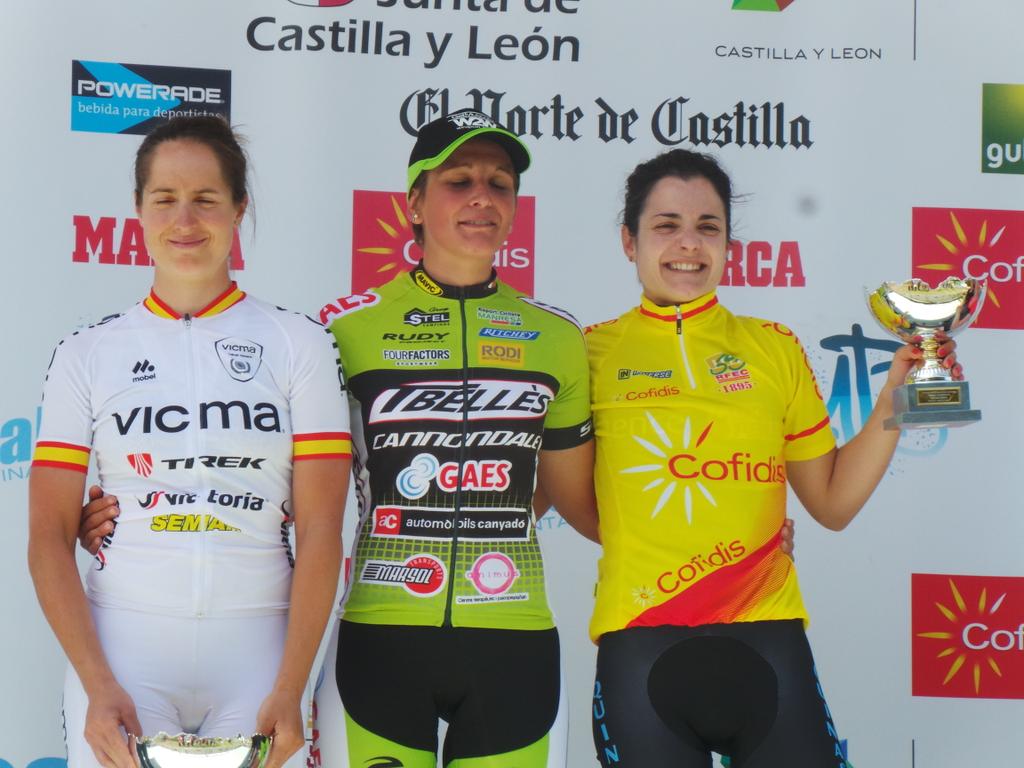 RFECiclismo's tweet photo. Podio elite femenino #OpenCofidis http://t.co/FgzpU7uliL