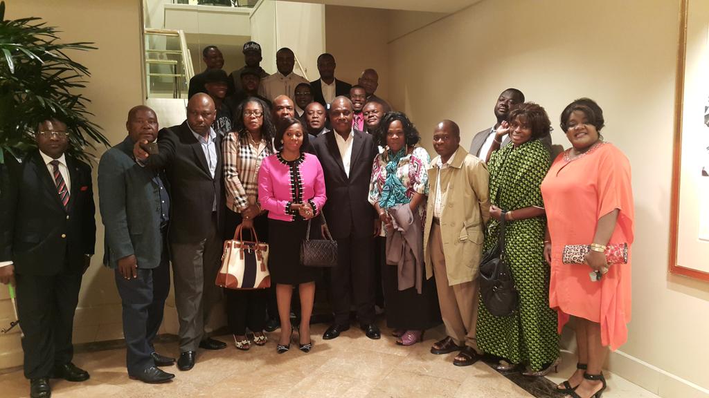 Très bonne réunion avec les congolais de Los Angeles. Ils exigent le changement du système  en #RDC.