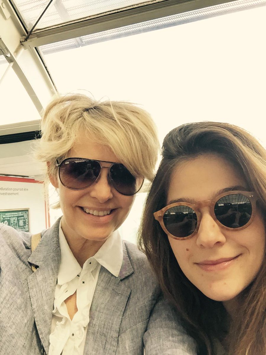 #Aéroport #versionfrancaise <a href="/tv5monde/">TV5MONDE</a> #diorcruise #ledepart