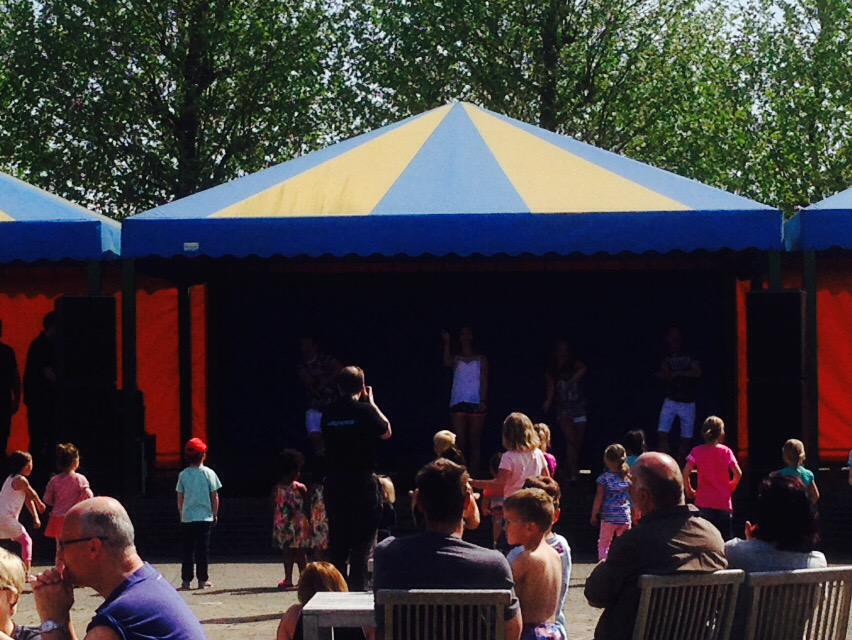 LineUpEvents's tweet photo. Vandaag #jamyro in de beeksebergen gezellig druk op Moederdag http://t.co/Q7IfiuxrcY