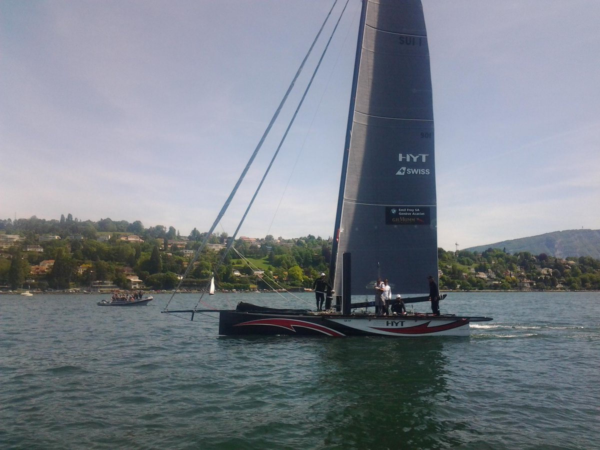 VulcainTrophy's tweet photo. @alinghiteam gagne avec belle avance! http://t.co/nb5qjyijxo