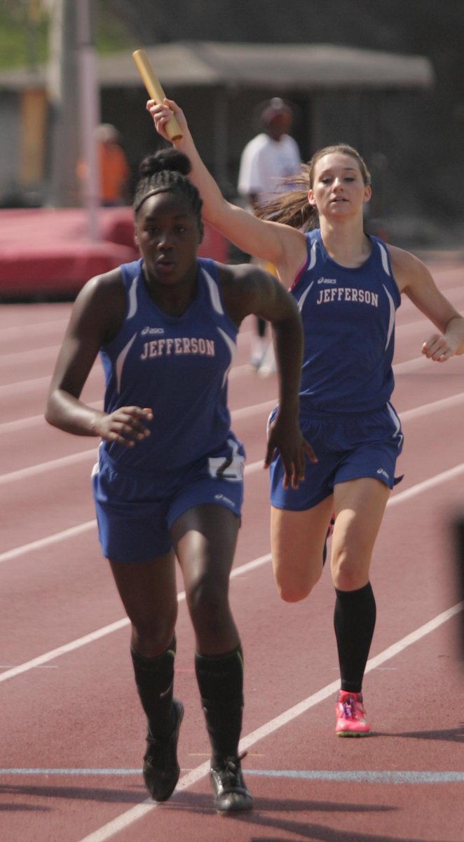 BHMunro1's tweet photo. Jefferson state track meet photos. Pictures by Cameron Whitlock @JHS_Dragons @Tashauna_Smith @JeffersonFootba http://t.co/moAmGpFDzw