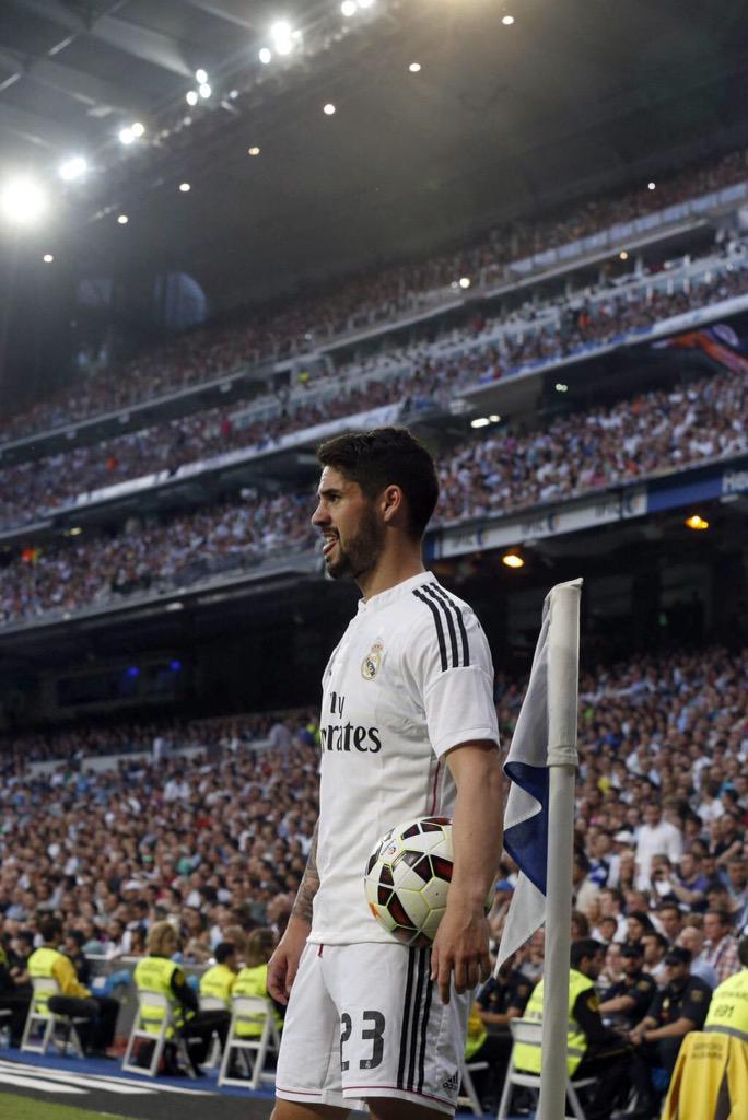 Madridismoreal's tweet photo. ¿Lo pondrías de titular el miércoles? 
RT= SI. 
FAV= No.
#HalaMadrid #genius http://t.co/8uKWsk72XN