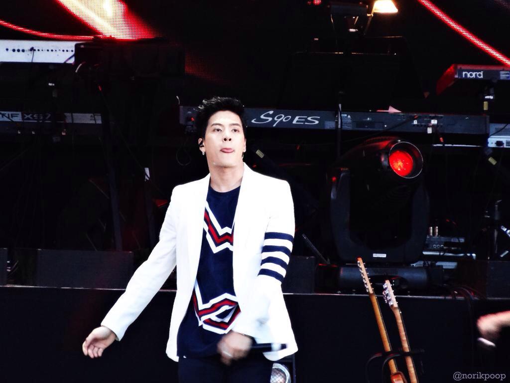 JacksonGot7TH's tweet photo. 150502 แบร่!!! 😛😛😛 cr; norikpoop #JacksonWang #GOT7 #잭슨 #갓세븐 #KTMF2015 #GOT7inLA http://t.co/aJeiymXNrA