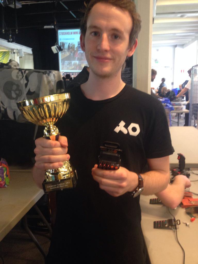 Tekniskamuseet's tweet photo. Årets Corporate Maker Initiative 2015! #teenageenginering #sthlmmakerfaire http://t.co/lnVjdoPNoo