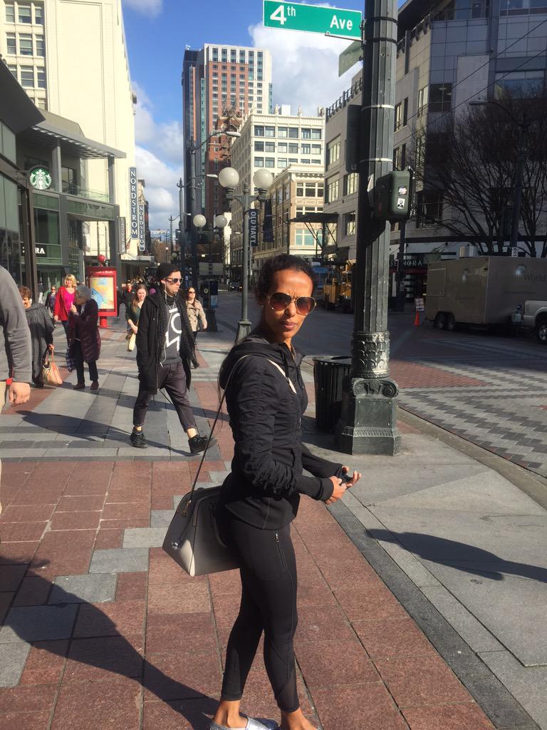 kidst2's tweet image. A mother of three genius and highly behaved kids!!! Happy Mothers's Day sissy💯❤️size 0 #exercise4health #supermother