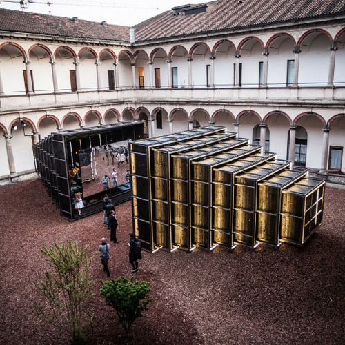 LocalGlamour's tweet image. Camera Chiara / Annabel Karim Kassar mf.tt/QcJiC