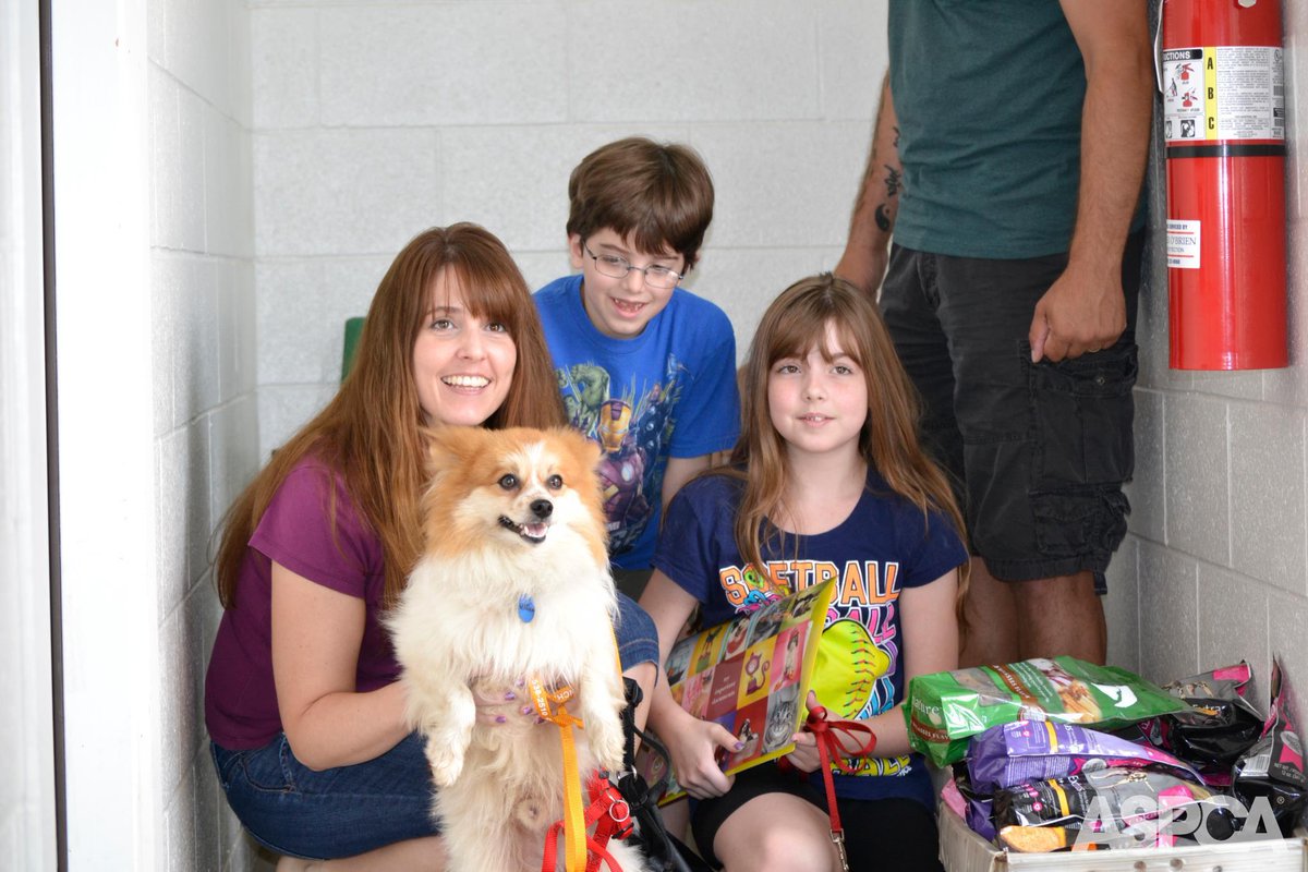 ASPCA's tweet photo. Happy #MothersDay to moms of two- and four-legged children everywhere! http://t.co/1wKSyFzrh1