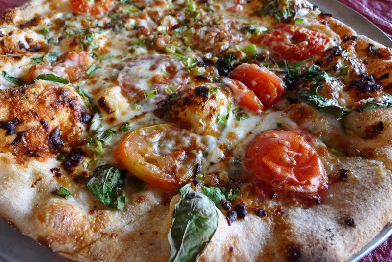 OssipeeValley99's tweet photo. Counting down the days until we can enjoy a slice of #brickoven pizza from Portland's #Flatbreadpizza at Ossipee! http://t.co/ujCynf0RaP