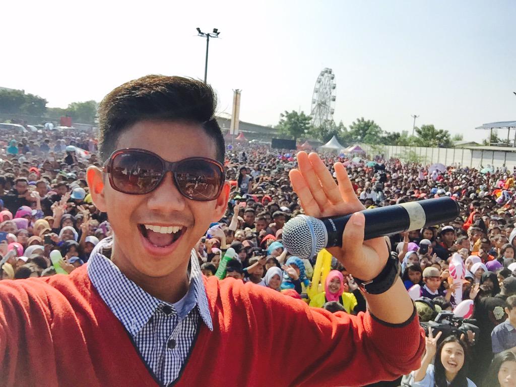DA2_Ridho's tweet photo. Kyk mimpiii😭😭😪😪😩😅😅 http://t.co/KAxsviaXlR