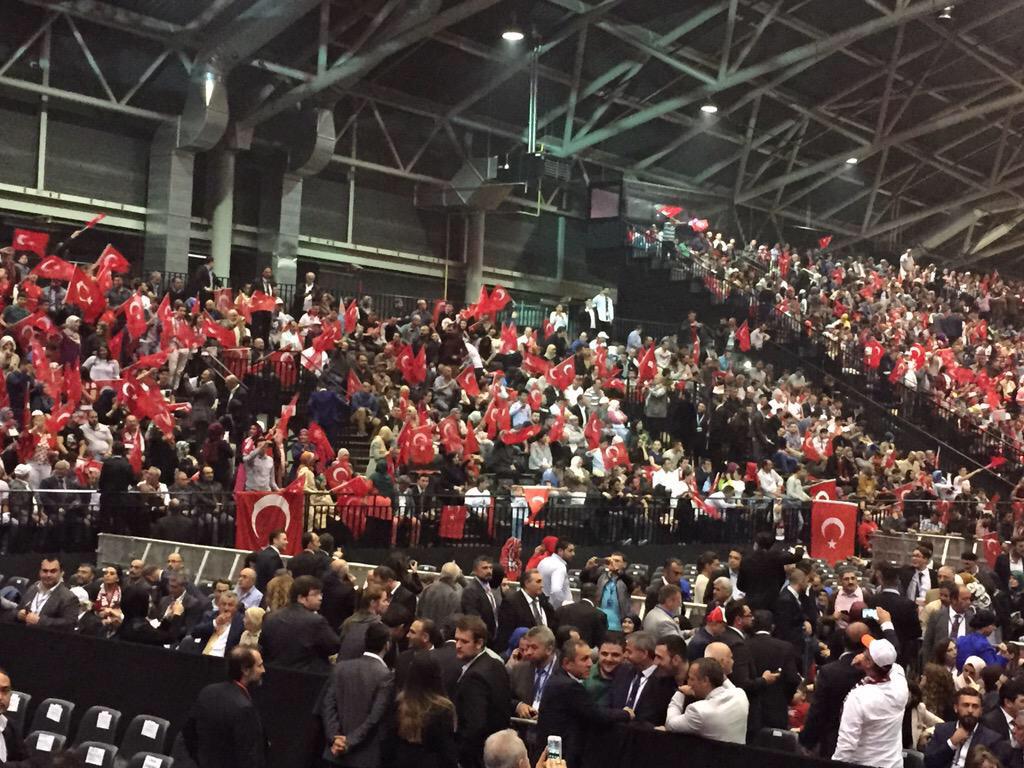 mkulunk's tweet photo. Türkiye, Avrupa ve tüm Dünya da Recep Tayyip Erdoğan sevgisi yeni Türkiye özlemi! #CumhurbaskanımızAvrupada http://t.co/66IajEqwqG