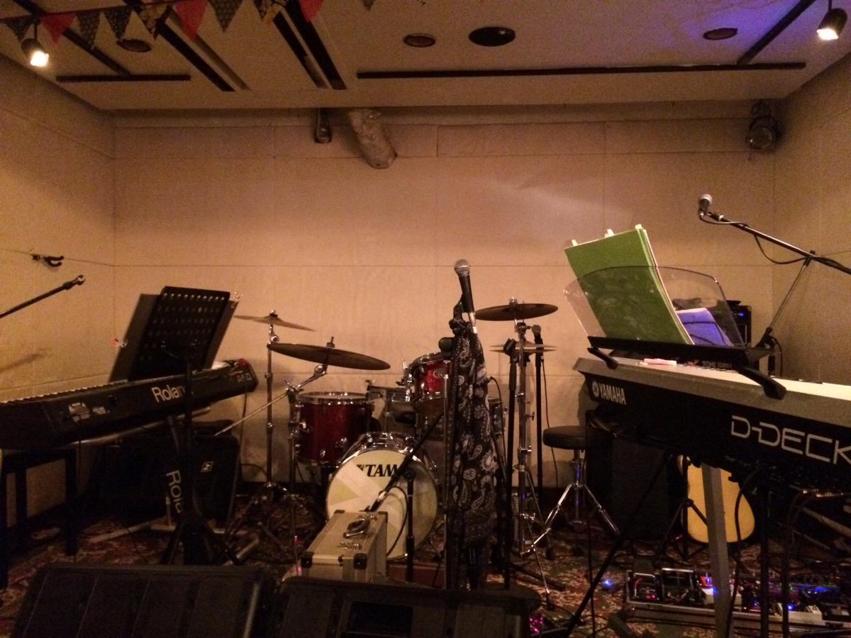 TEJIPISUKE's tweet photo. 名残惜しけど帰宅中!
素敵な場所で素敵な音楽でした♪
#cafeKICK
#健太康太 http://t.co/jJDos2L1Ii