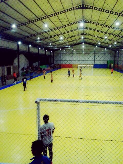 Hasil Semifinal #CEFC2015
Majestic A 4 - 6 Al-Mabrur
Permata Hijau 3 - 4 Stimik Bjb
@himatekkimunlam <a href="/tribunnews/">Tribunnews.com</a>