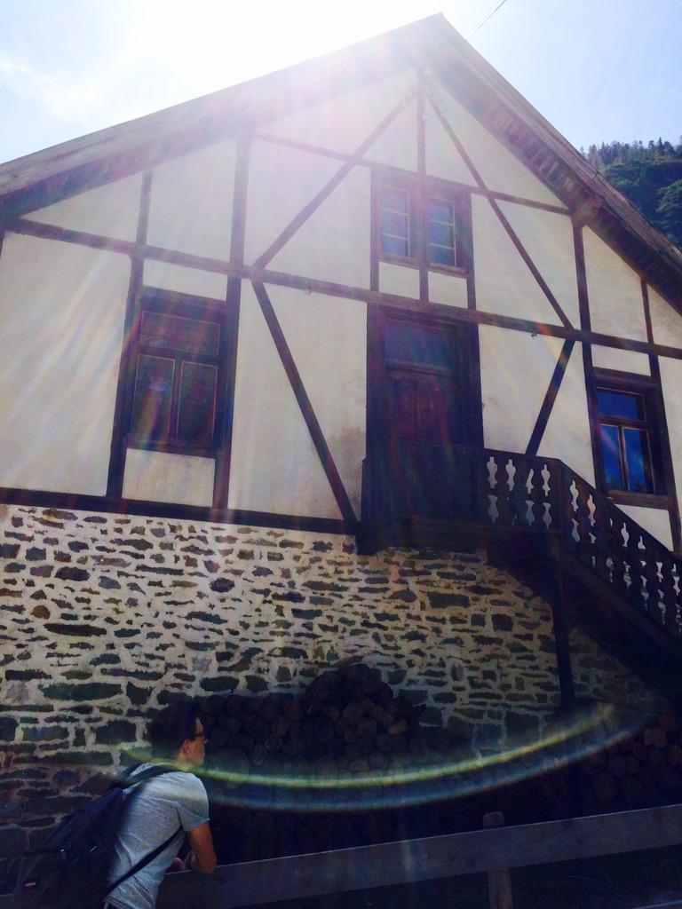 Richig88's tweet photo. @RocioMMorales speravo scendessi da quella scala!!! #unpassodalcielo3 #sancandido #lagodibraies http://t.co/tIu417UtnA