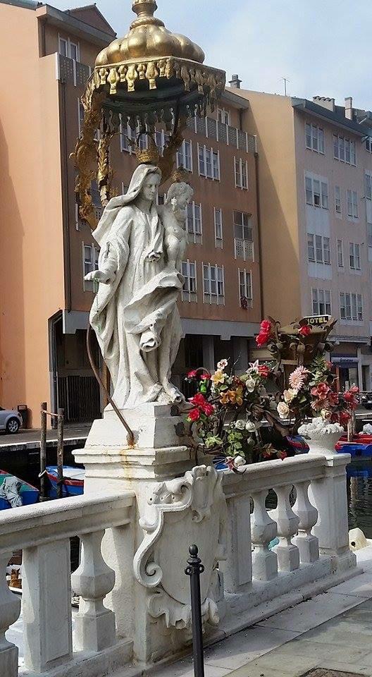 Una mamma fra tutte, una mamma per tutti... Maria nostro rifugio e forza!