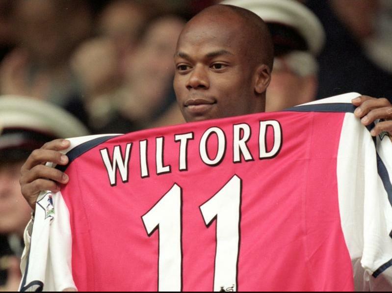 Happy birthday Sylvian Wiltord&Dennis Bergkamp Sukses selalu yaaa 