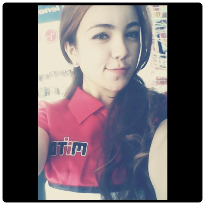 123ayuA's tweet photo. Jerawat nya ulala 😂😒 http://t.co/F6FIViAtJ0