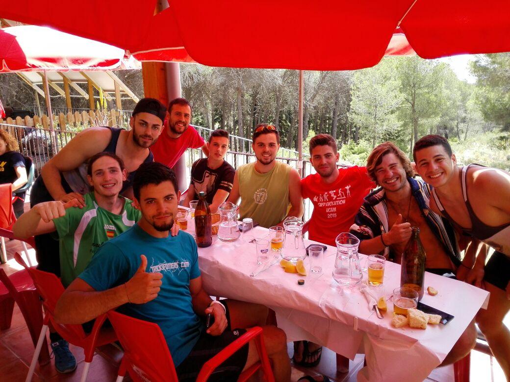 PabloMR_92's tweet photo. Fin de acampada @UCAM_CAFD perfecta!! #SierraEspuña #Naturaleza http://t.co/Ei2IzUHreX