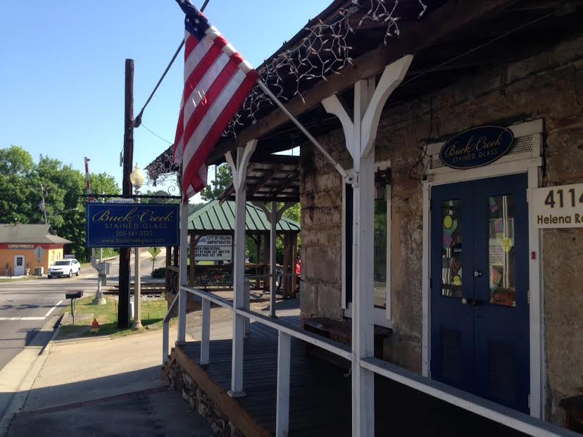 B-Metro takes a charming drive to Old Town Helena, the next stop of our <a href="/BhamParadeHome/">Bham Parade of Homes</a> tour: ow.ly/MIrAJ