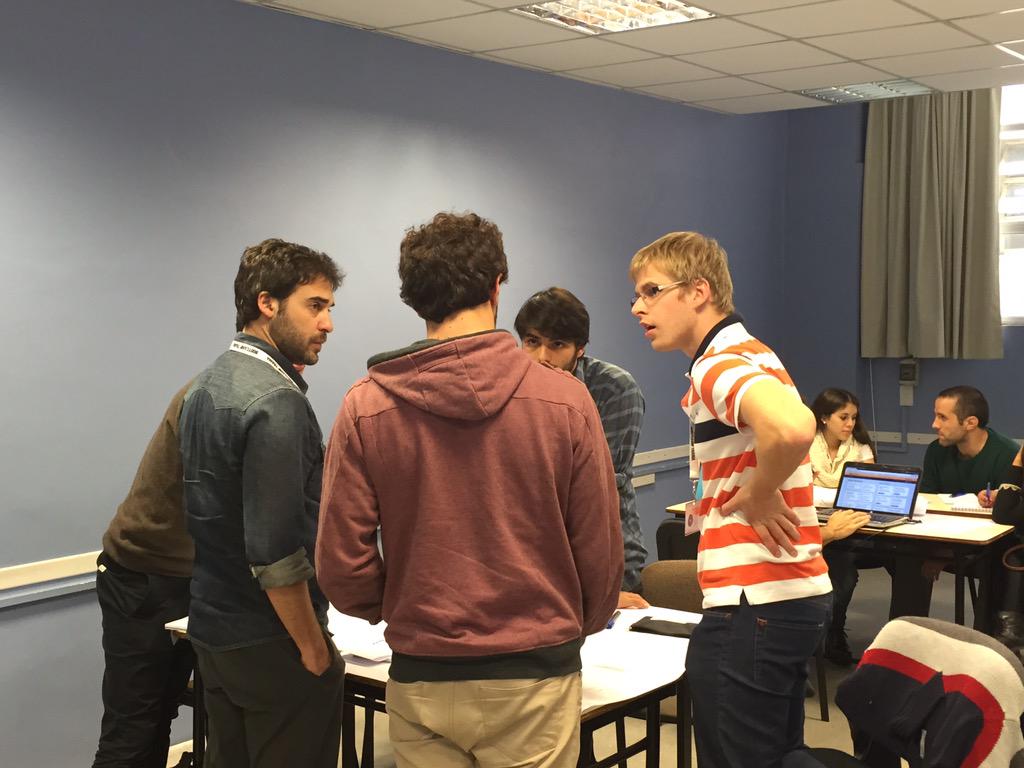 laurapaonessa's tweet photo. Muy buenos los proyectos que presentaron en @BootcampTrama de @ITBA en la categoría sector público!  #BC2015 http://t.co/OyDkSpJaEt