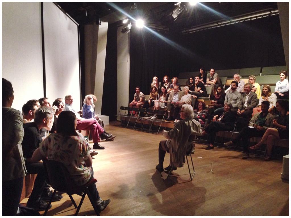 Col.loqui #postfuncio de #LaGavina amb públic agraït i participatiu!