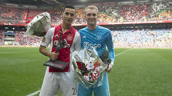 AFCAjax's tweet photo. [VIDEO] Jasper Cillessen: 'Blij dat de supporters het waardeerden.' http://t.co/sgenMMfEfh #ajacam http://t.co/VYGAuwLKNx