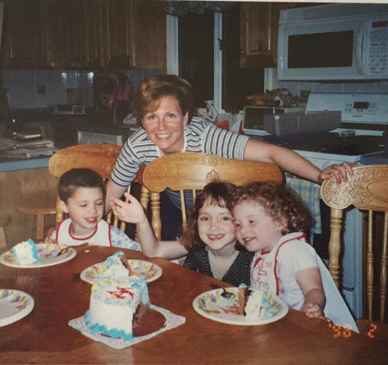 sassykidmeme's tweet photo. When it's Mother's Day #momappreciationtweet http://t.co/MZKORtNaWh