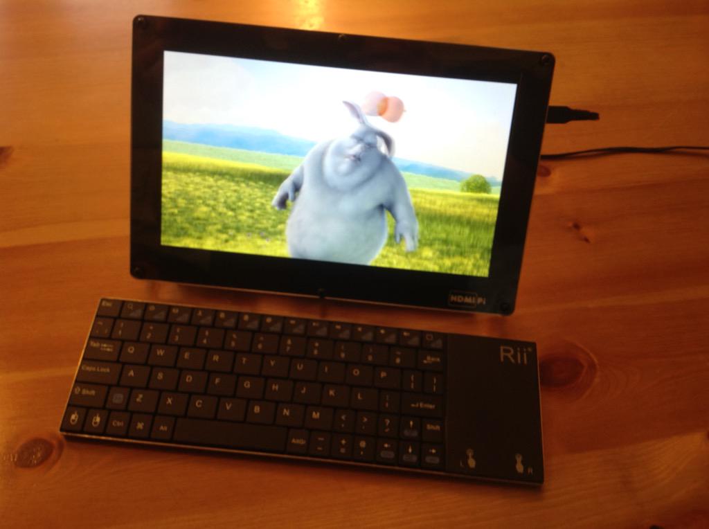 wiskow_julie's tweet image. Playing a video on the #HDMIPi - #greattechnology.