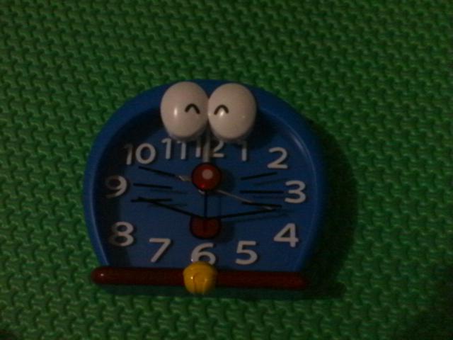 fandi_meika's tweet photo. makasih doraemon nya @AnggiSuShinee  @VhaChamai http://t.co/186Xw5z7K3