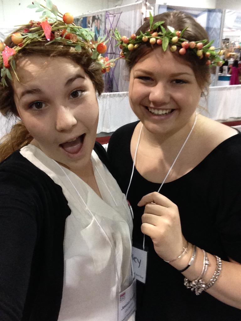 JessicaProeller's tweet photo. #craftsforcancer #CDNmomshow #PR http://t.co/GmYUt9Pada