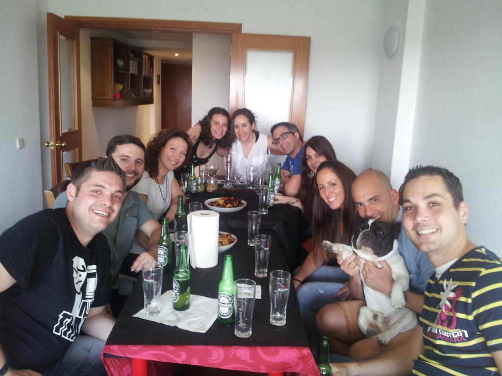 LoReNNa_BF's tweet photo. Disfratando de la cata de @beerexperienced  #Thebeerexperience #tbeloger me encanta el regalito de vasos!! http://t.co/cNJ46f4Kjn