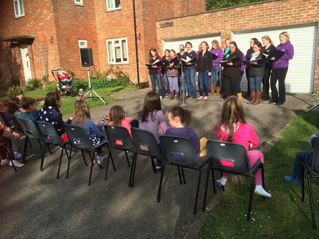 UpavonMWC's tweet photo. Singing in the sun at Upavon VE day street party.   Great to see so many of our kids singing along proudly too :). http://t.co/SuxK4sAMG8