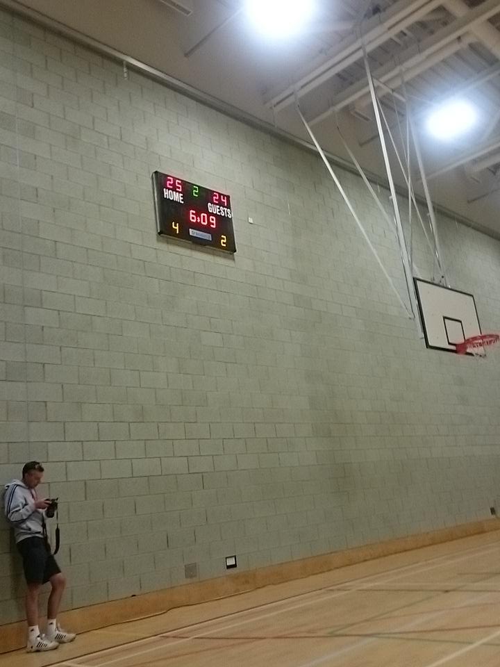 BasketballUEA's tweet photo. It's a tight game midway through the second as UEA lead by 1! http://t.co/r1RaPn5U9v