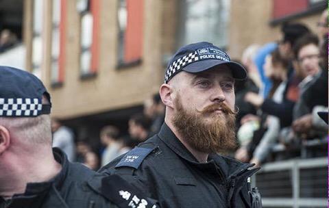 HipsterCop_'s tweet photo. #hipstercop brings his manual typewriter to protests to fill out your arrest paperwork http://t.co/O9z9VH7God