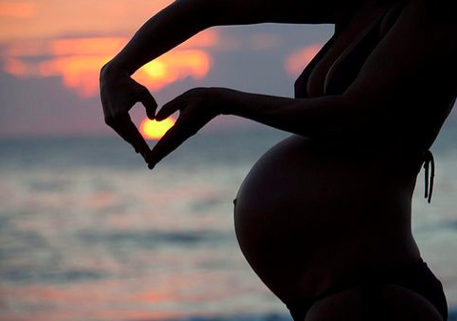 bestbronze's tweet photo. FELIZ DIA DAS MÃES!  <3  #bestbronze http://t.co/hZmrMElFnL