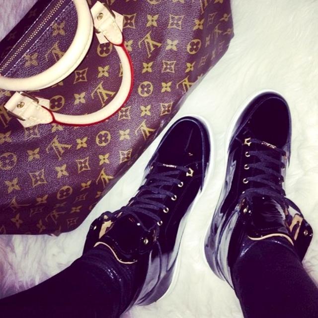 selina19974's tweet photo. #aillis http://t.co/6E2UpRqOmD