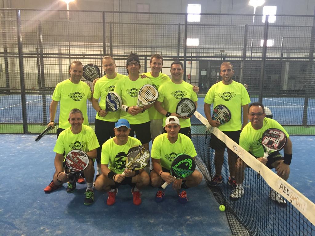 padelcalella's tweet photo. El nostre equip masculí segueix guanyant sense parar! Victòria als playoffs de les series nacionales!Bravo ekipazo! http://t.co/8YDGlAfnyg