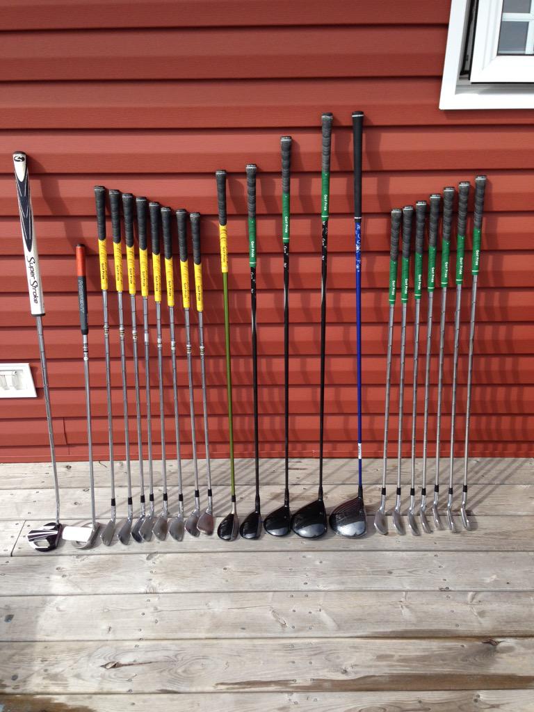 BrettMckinnon18's tweet photo. Selling a bunch of Titleist gear if anyone is interested. All in great condition. Msg for details #rentmoney http://t.co/W9Tn6UU4bR
